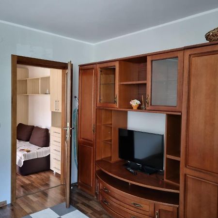 Yla Apartments Piatra Neamţ Buitenkant foto