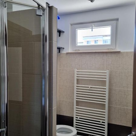 Yla Apartments Piatra Neamţ Buitenkant foto